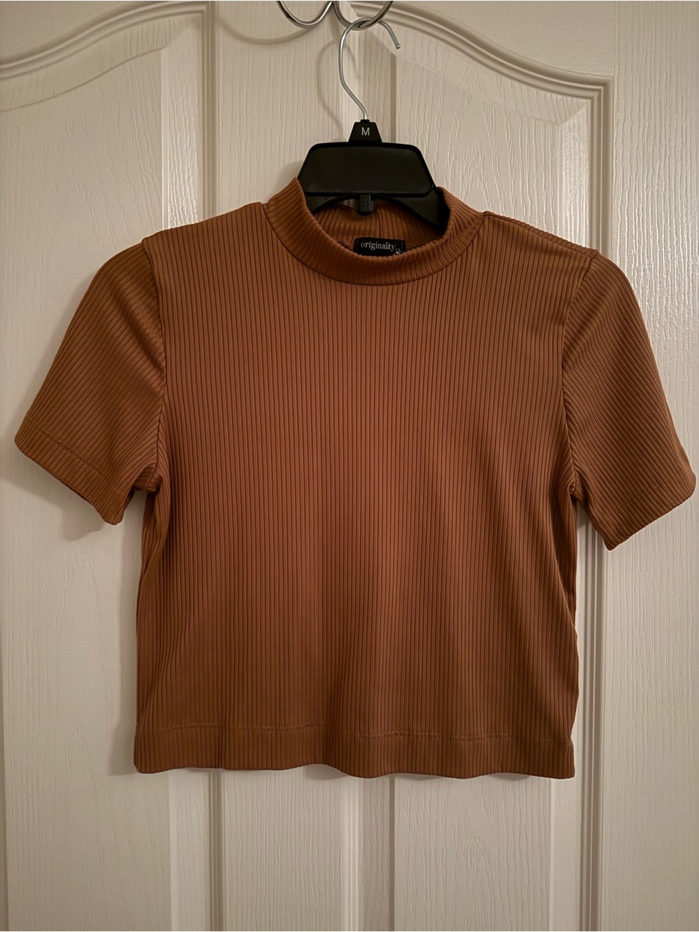 Ribbed Crop Tee — Brown Short Sleeve Top